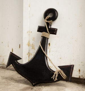 Якір дерев'яний у вінтажному стилі